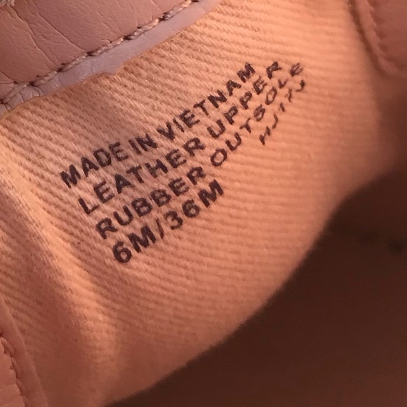 SOLD Michael Kors Slip-On Sneakers in Blush Sz 6 - Picture 5 of 8